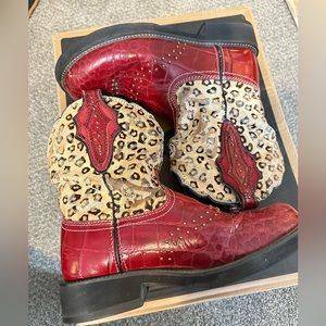 Women’s Ariat boots